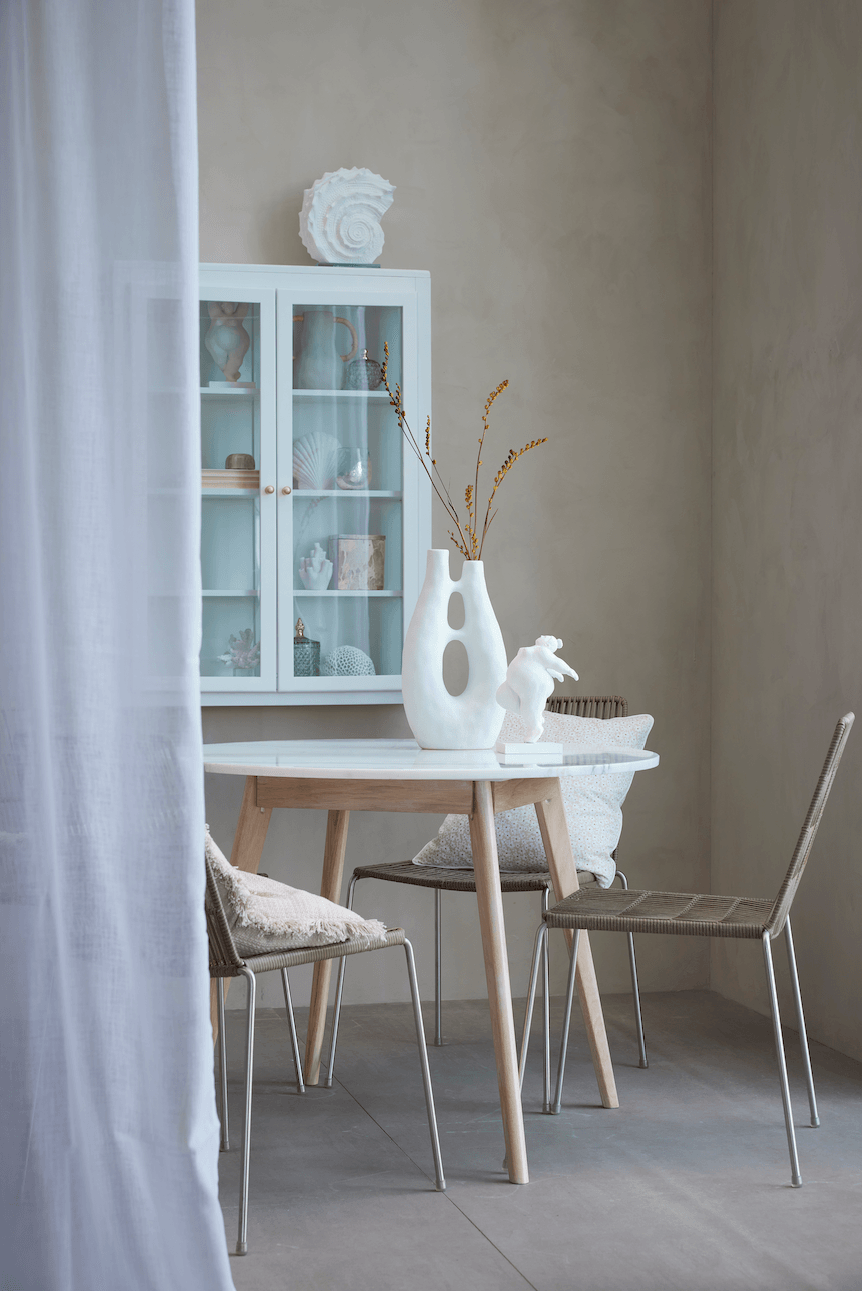 Ellie White Wash Oak Wood Circular Dining Table with White Marble Top - Maison Rêves UK