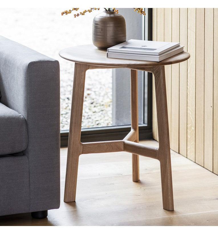 Modera Round Solid Oak Side Table - Maison Rêves UK