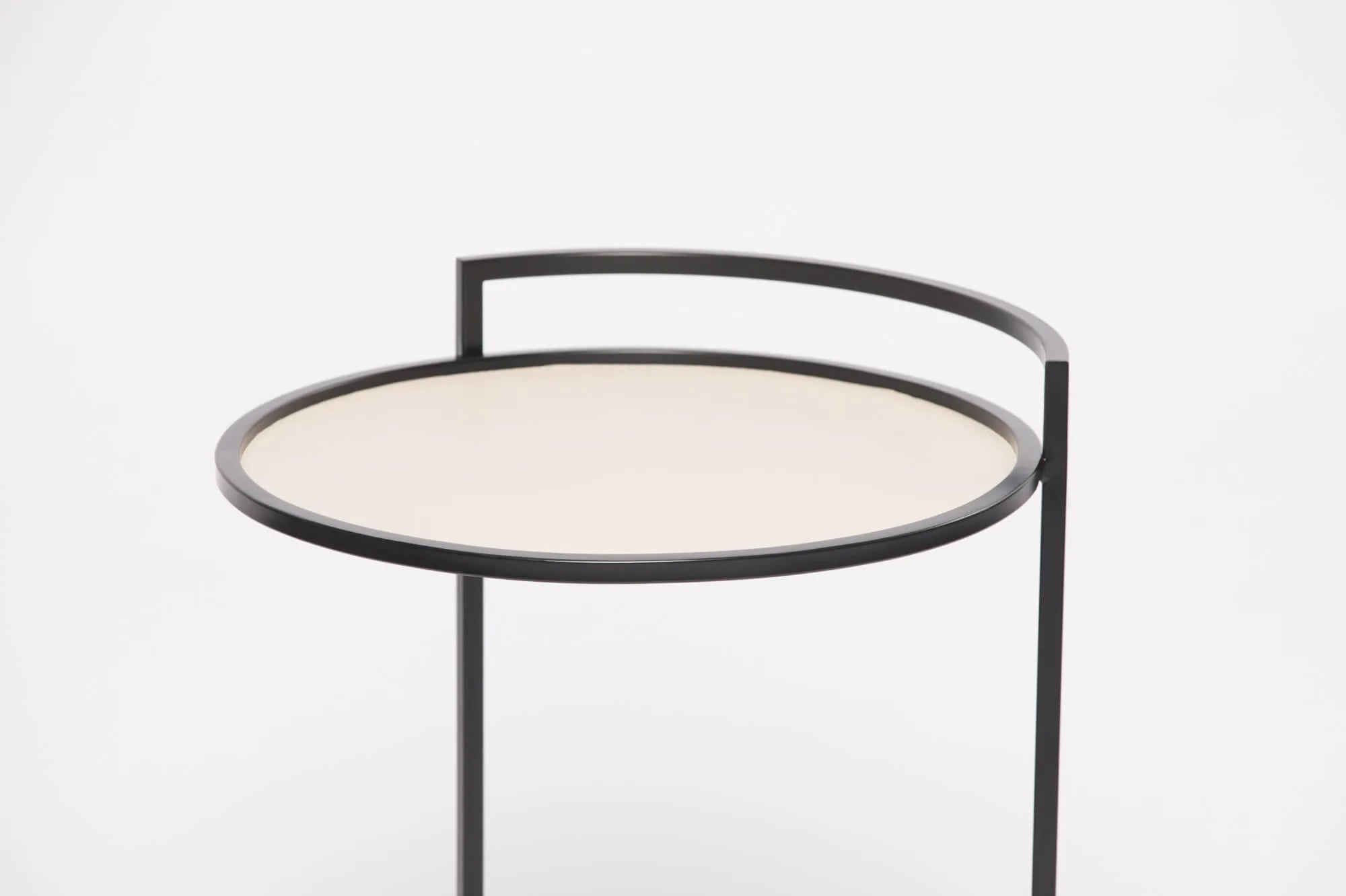 Cocktail Table Round Pumice Leather