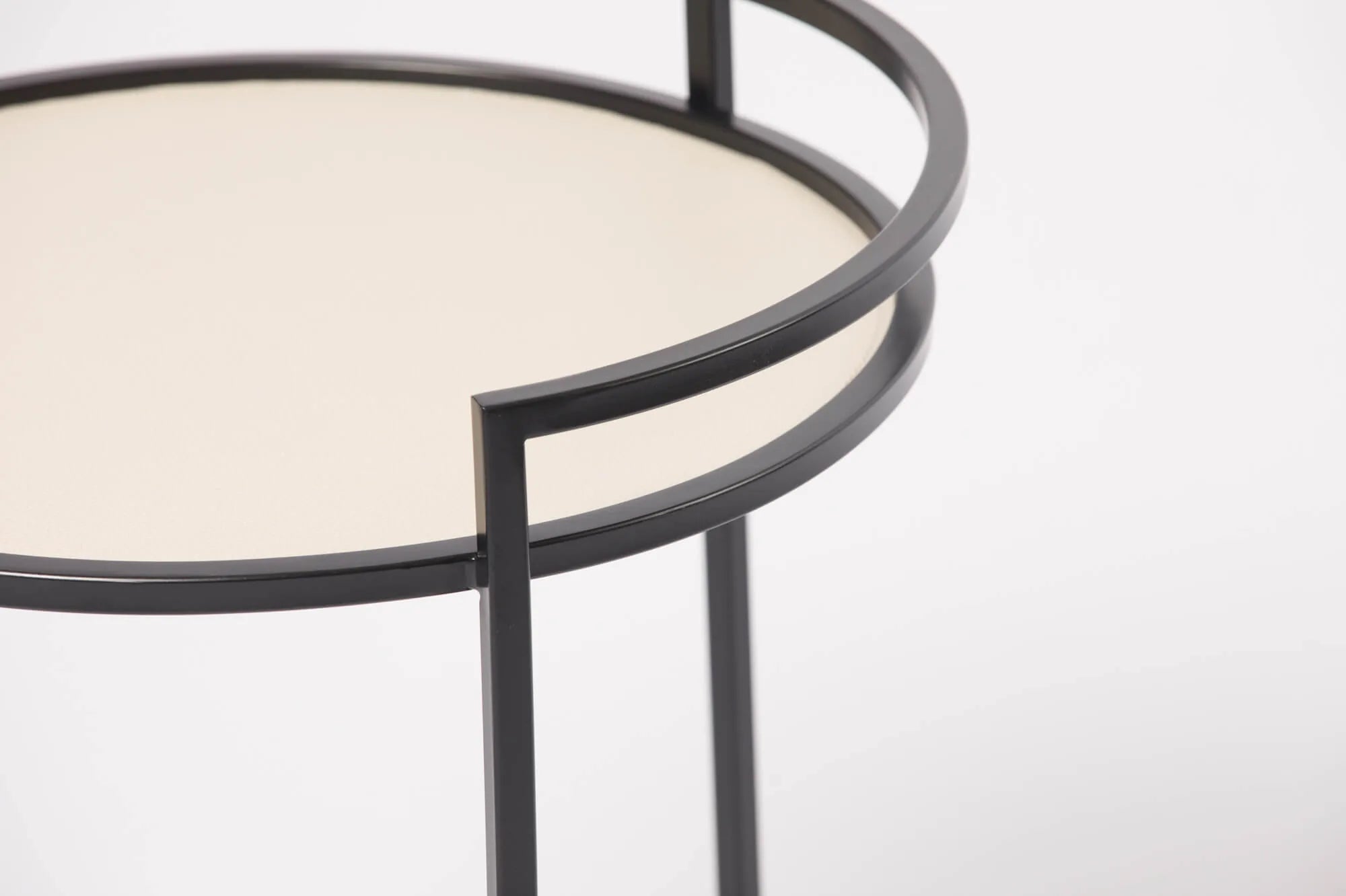 Cocktail Table Round Pumice Leather