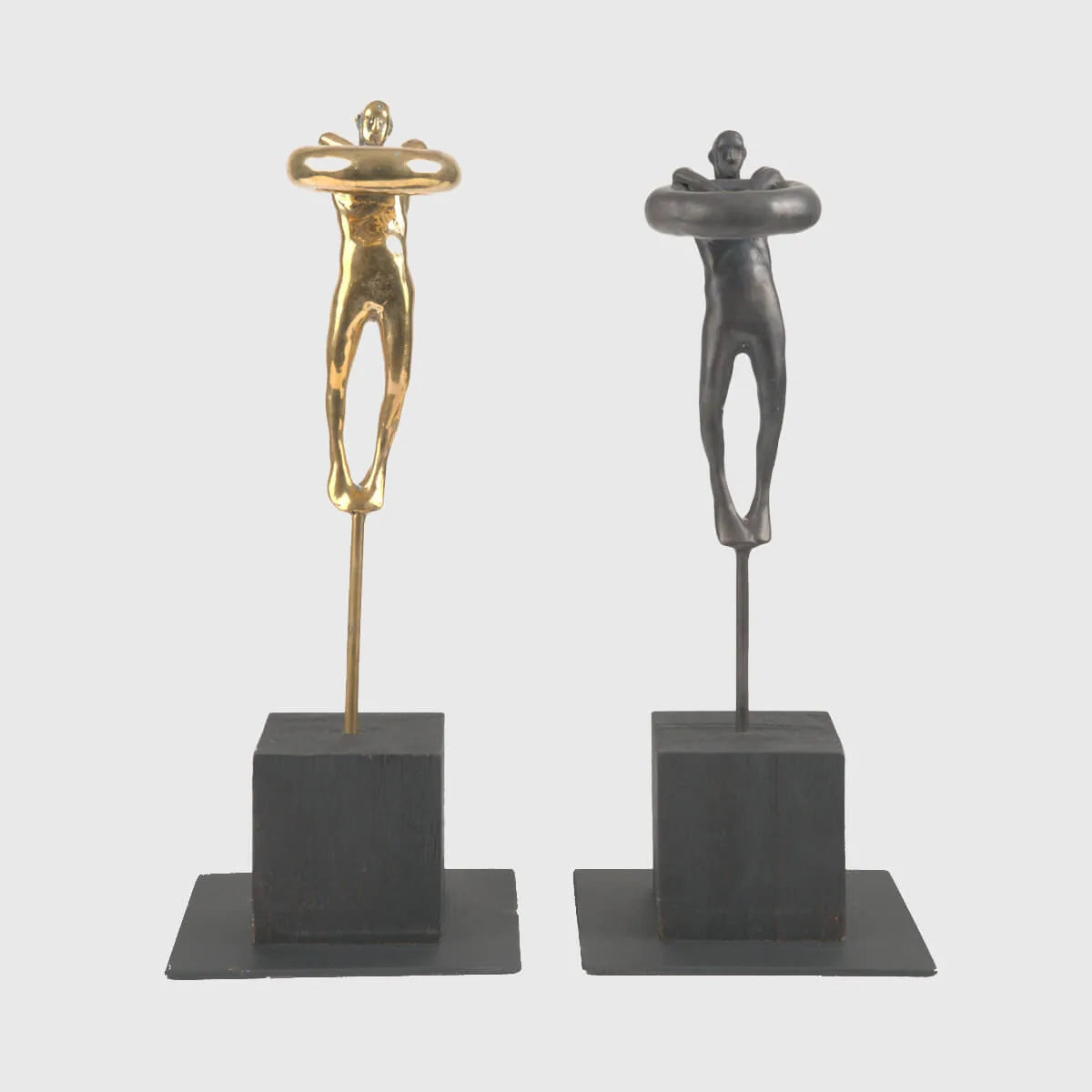 Figure Cling to Ring
