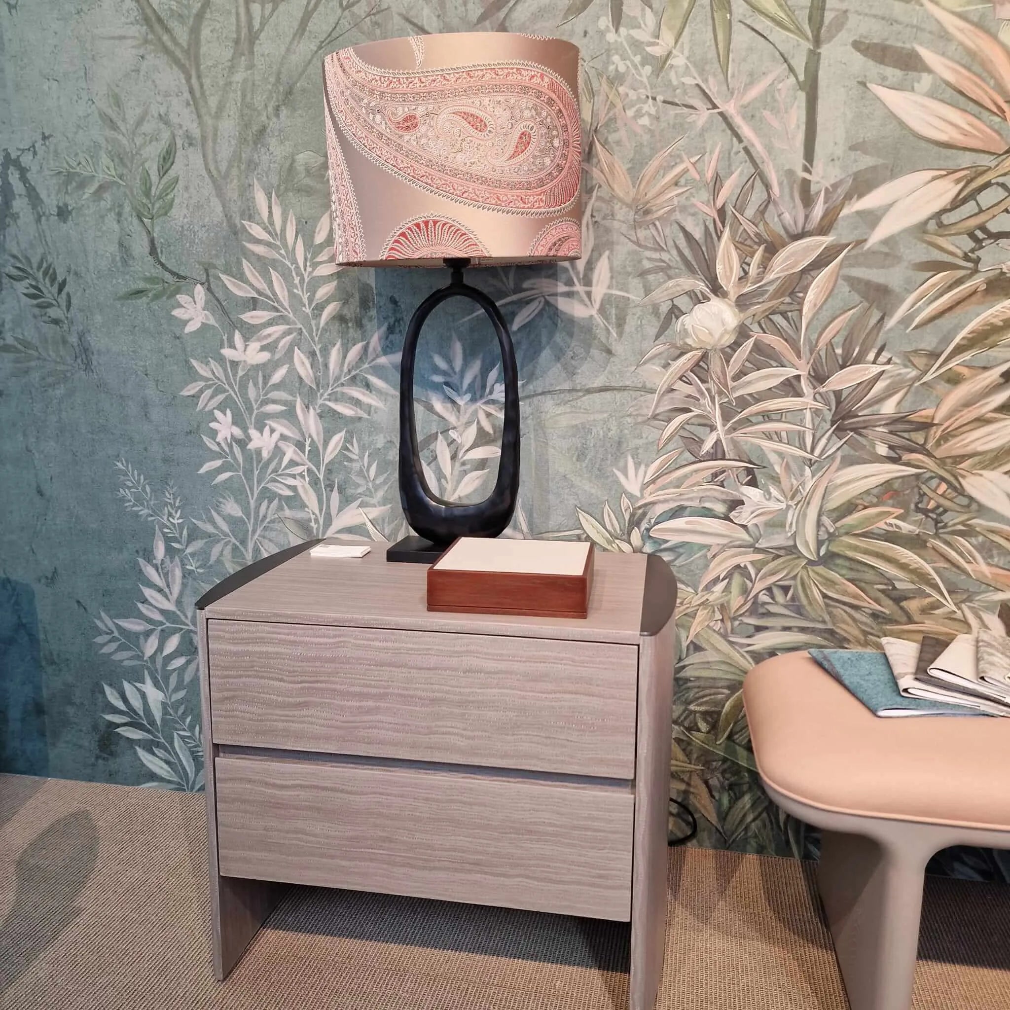 Loop Lamp Bronze Nera