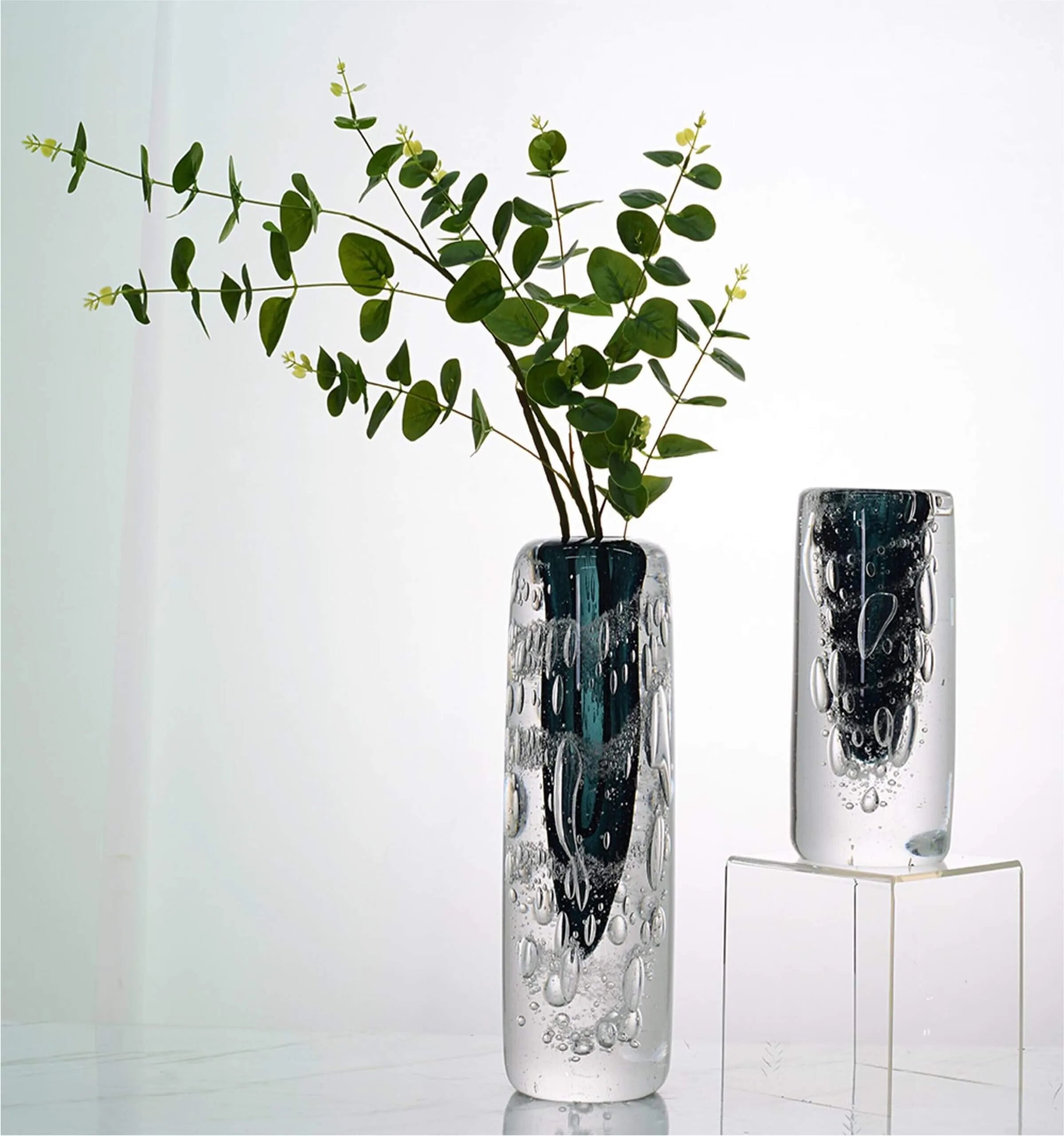 Studio Art Glass May02BL002