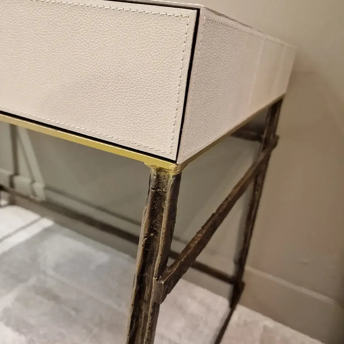 Wode Petite Desk Bronze Dorato
