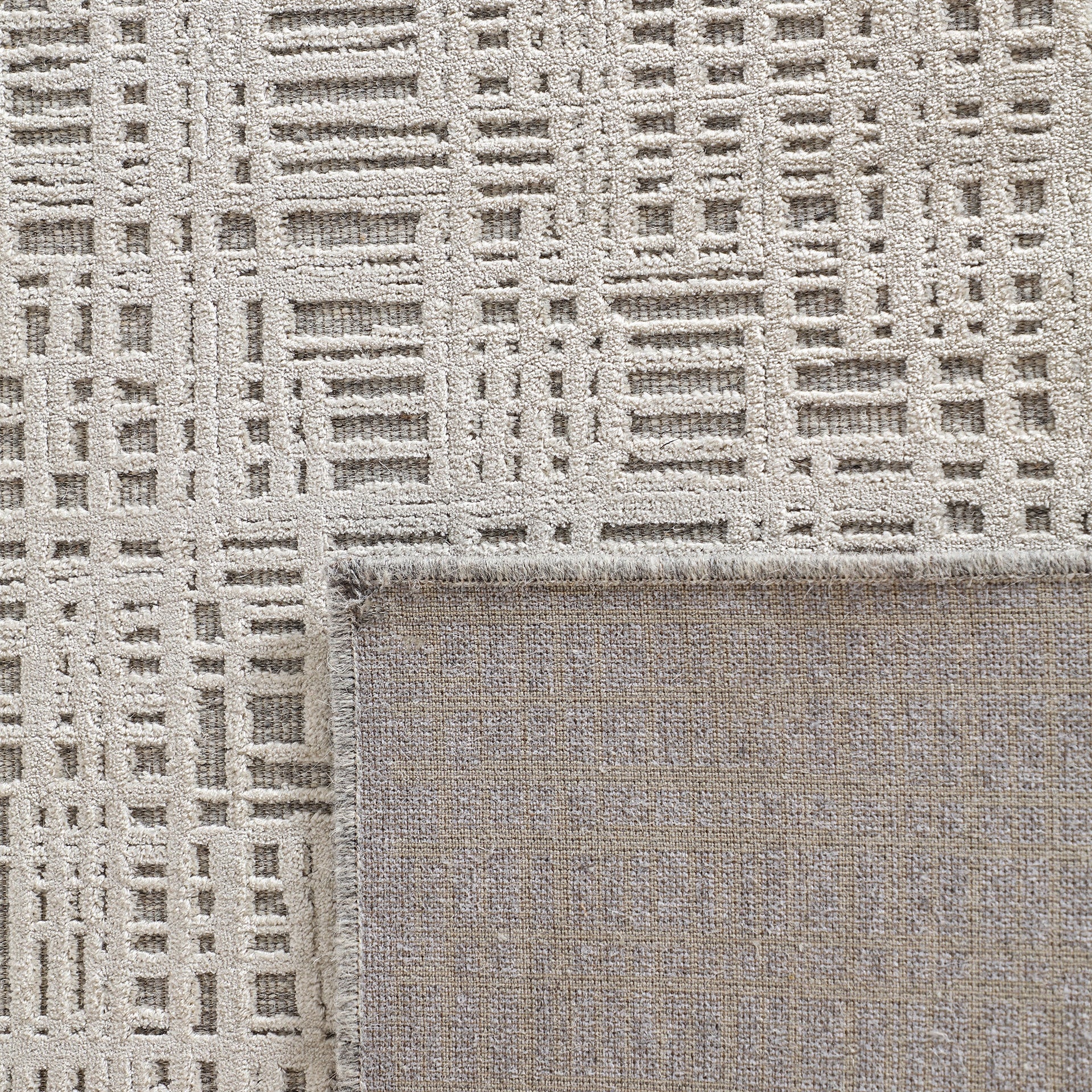 Abantza Grey Rug - Maison Rêves UK