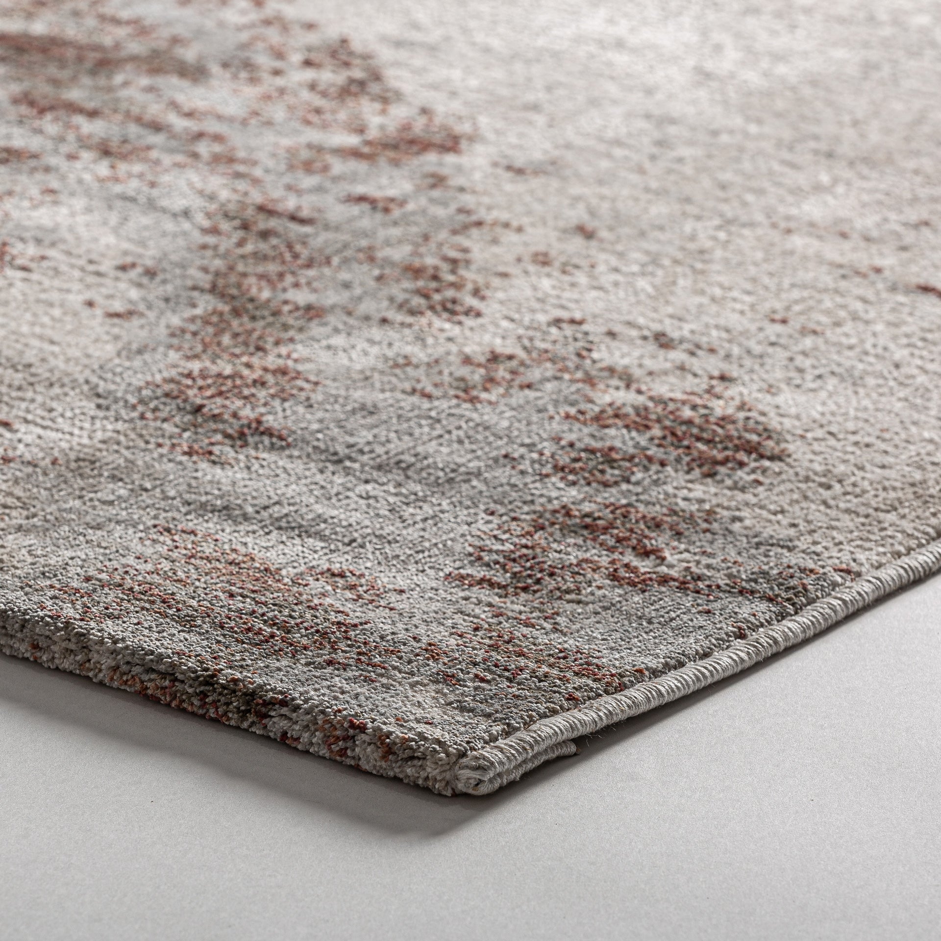 Akira Brown Rug - Maison Rêves UK