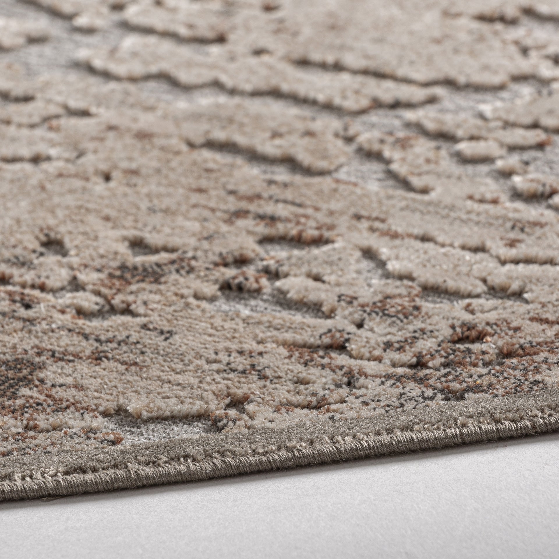 Karen Brown Rug - Maison Rêves UK