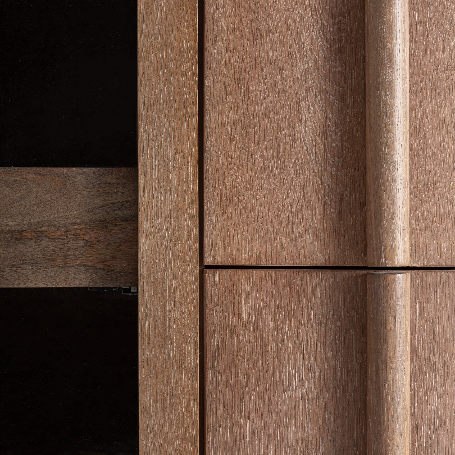 Marboz Oak Wood Bar Counter - Maison Rêves UK
