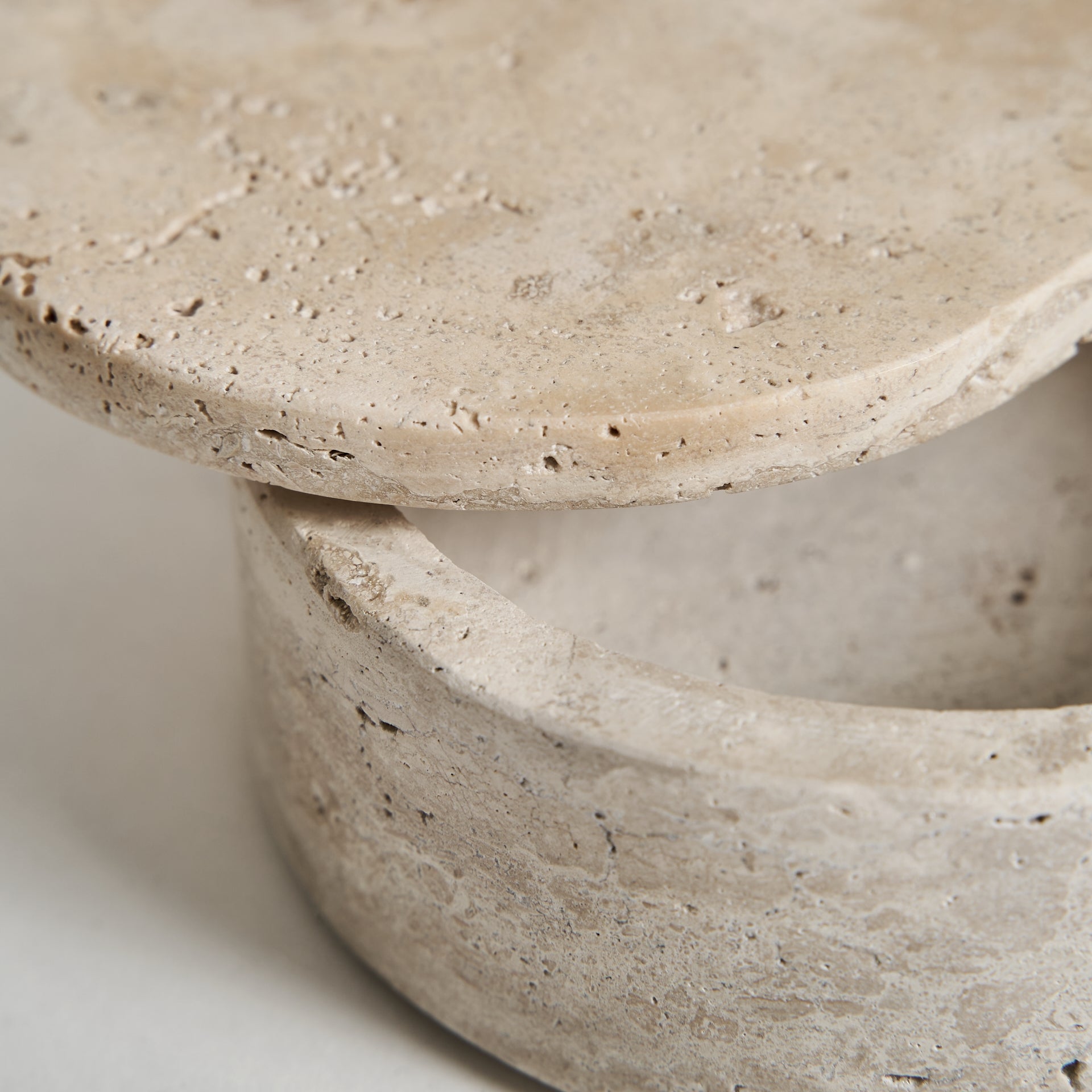Motrus Travertine Box - 6cm - Maison Rêves UK