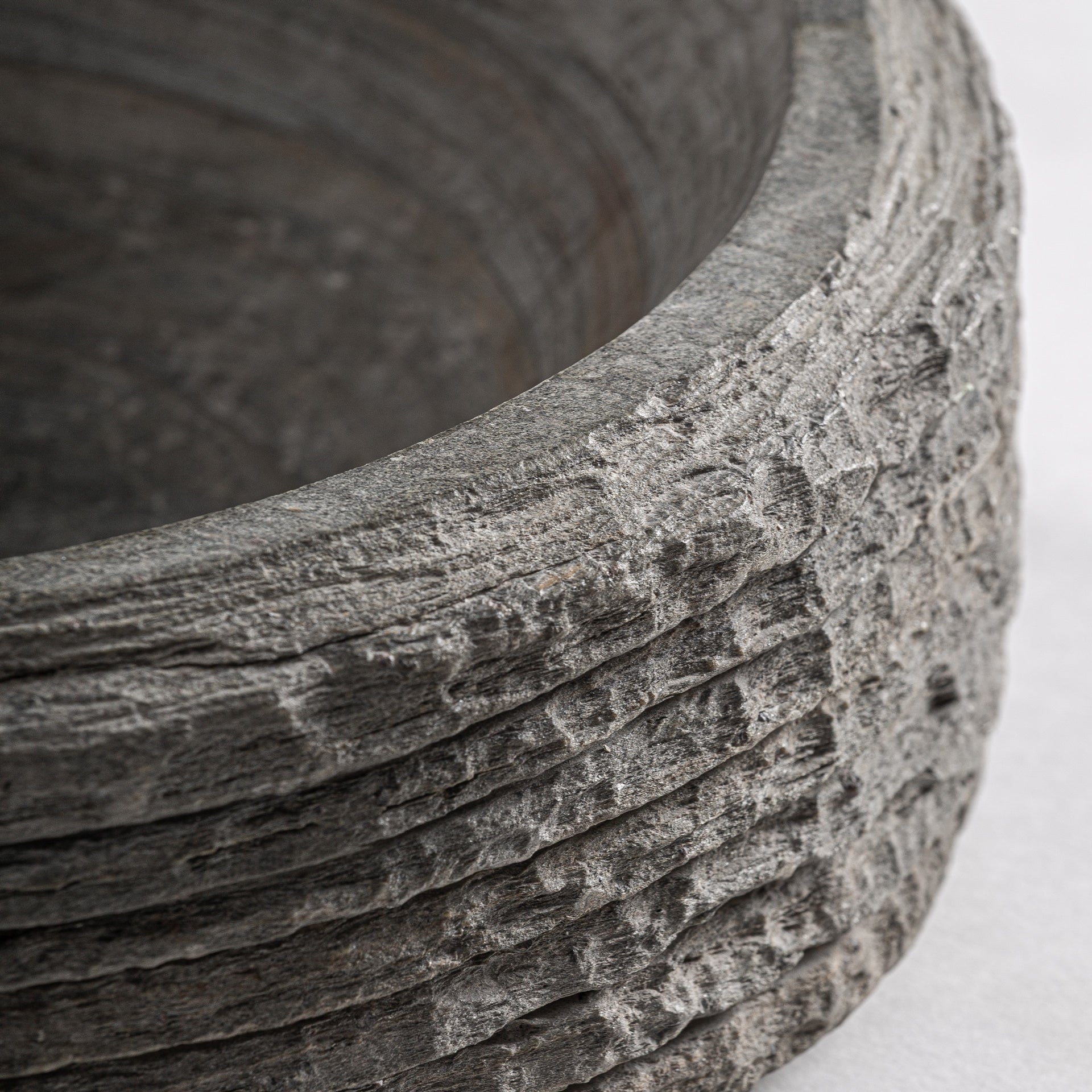 Biereau Stone Centrepiece - 10cm - Maison Rêves UK