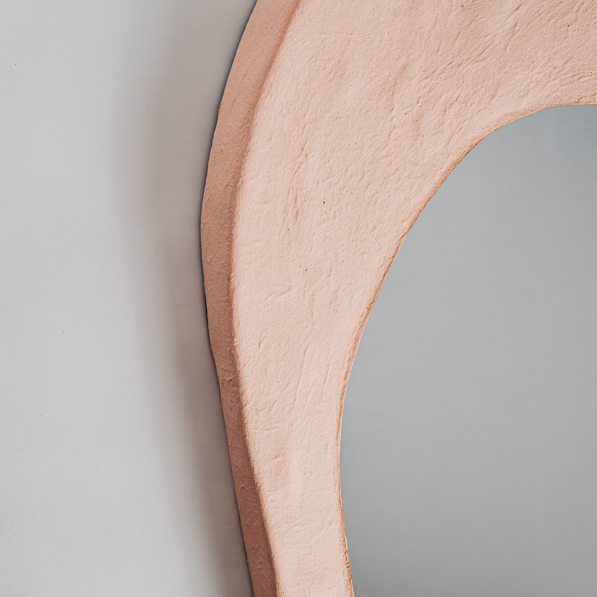 Budel Pale Pink Resin Mirror - Maison Rêves UK