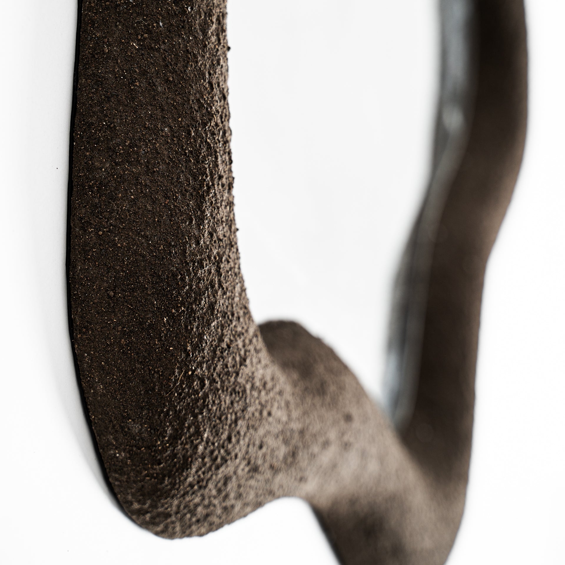 Vellye Resin Mirror - Maison Rêves UK