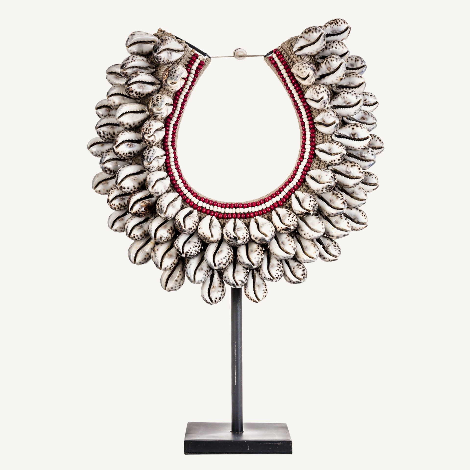 Inga Resin Necklace Figure - Maison Rêves UK