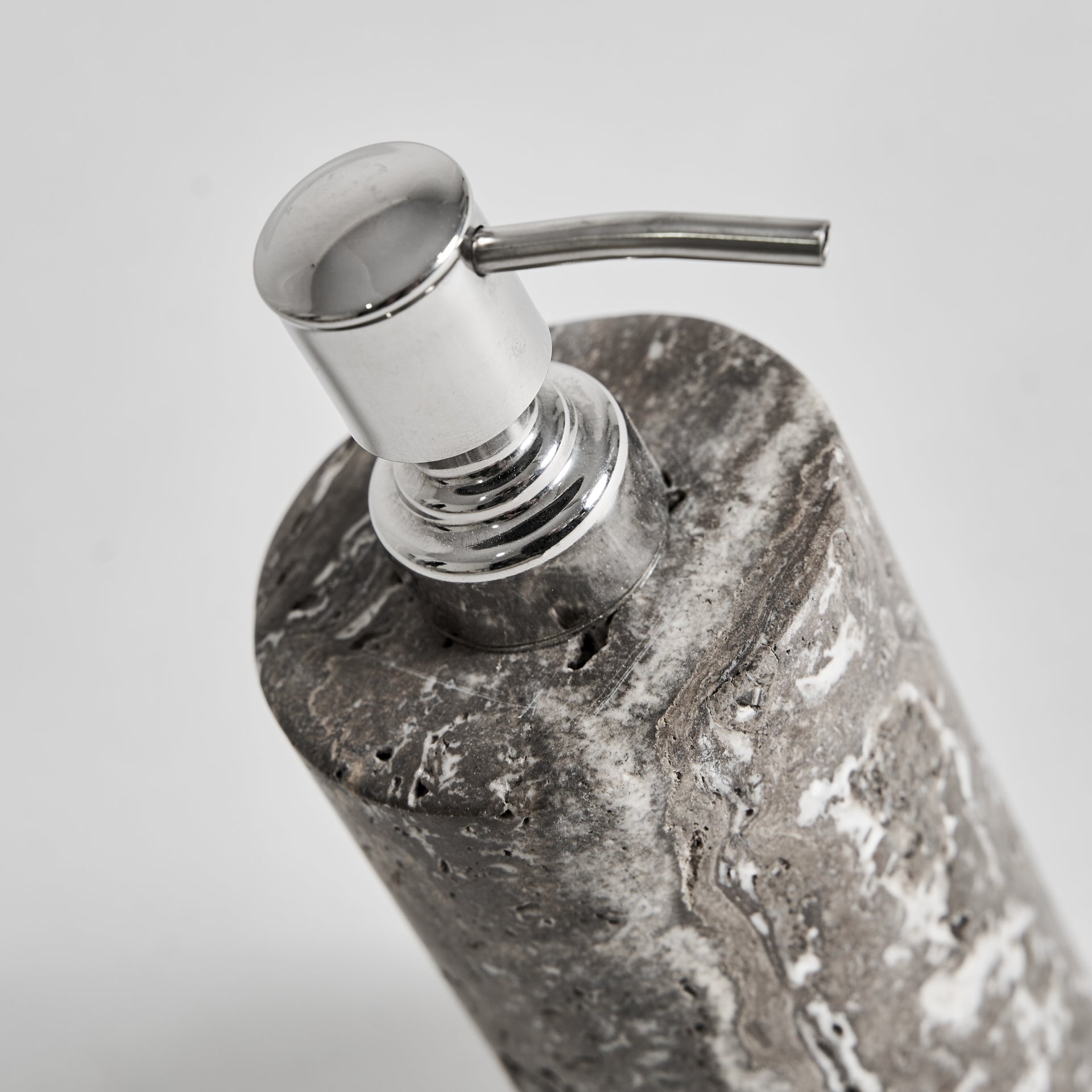 Avrig Travertine Soap Dish - Maison Rêves UK