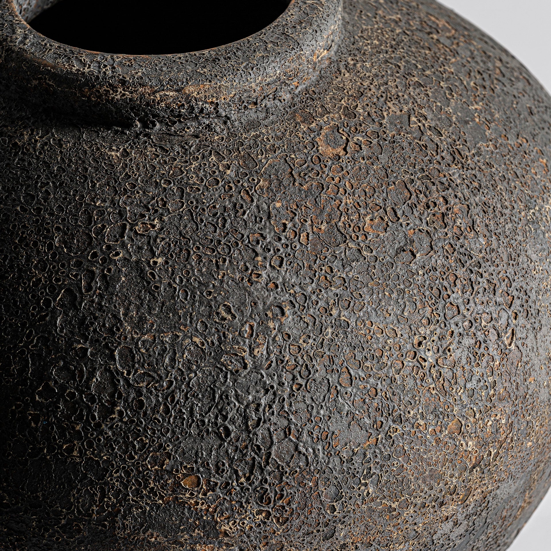Igor Terracotta Vase - Maison Rêves UK
