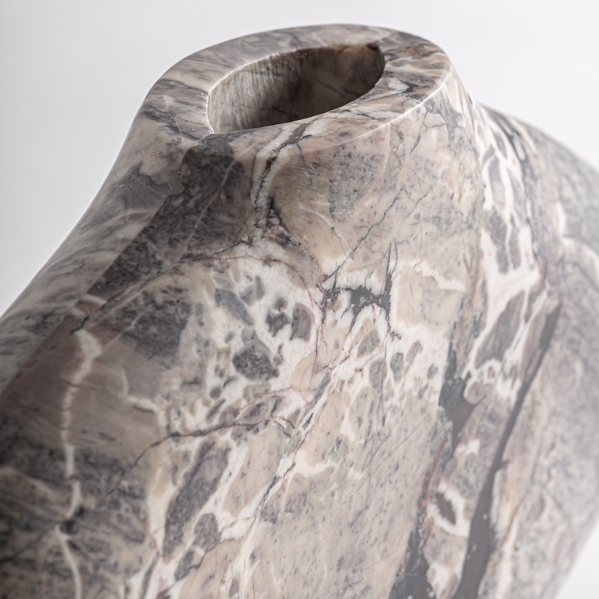 Wavre Marble Vase - Maison Rêves UK