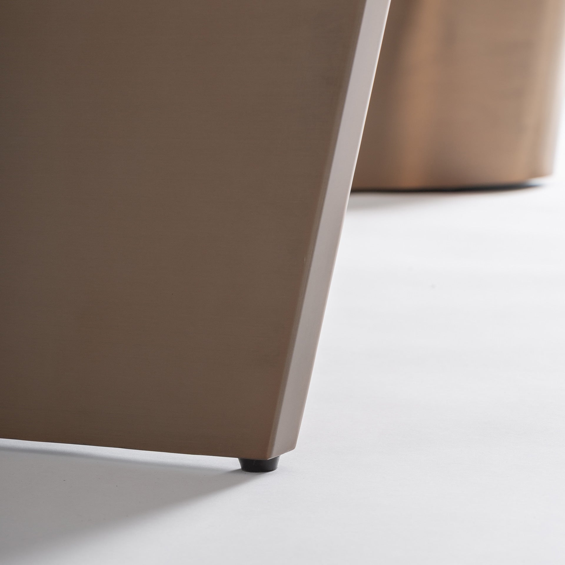Ledat Sintered Stone Dining Table - Maison Rêves UK