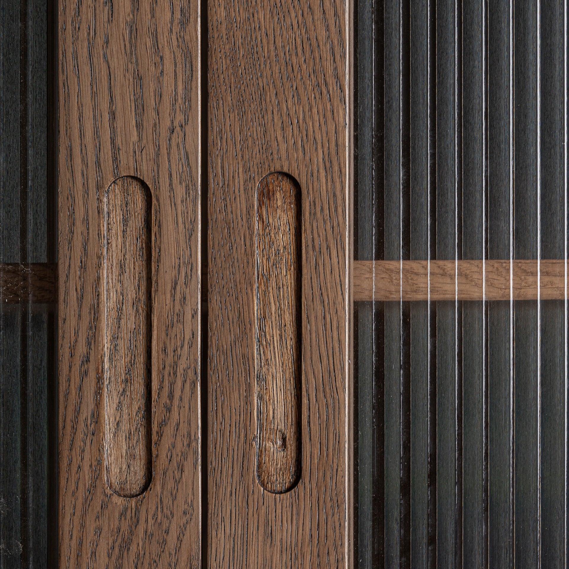 Douzy Oak Wood Bar Cabinet - Maison Rêves UK