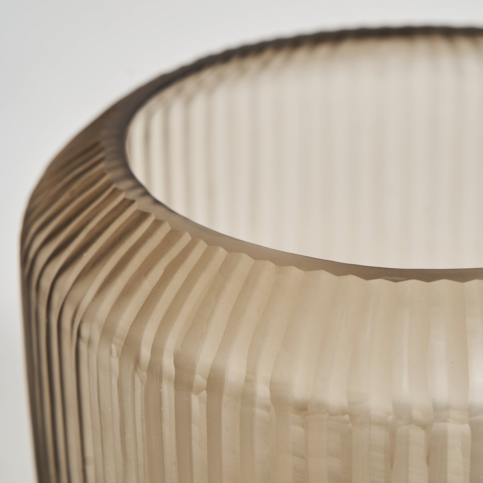 Tinca Glass Candle Holder - 19cm - Maison Rêves UK