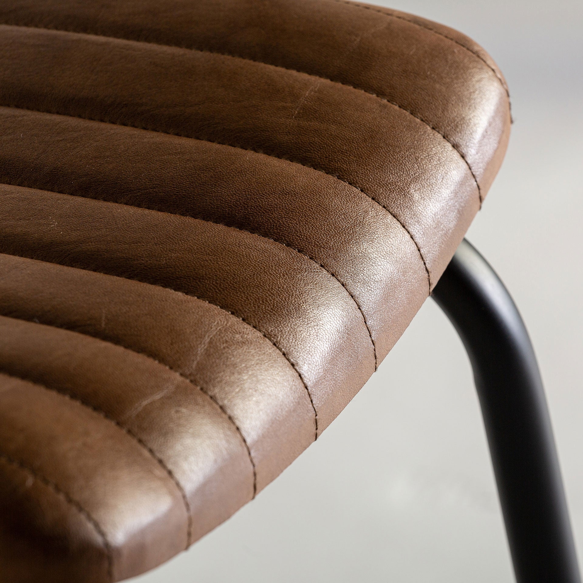 Chadron Iron Stool - Maison Rêves UK