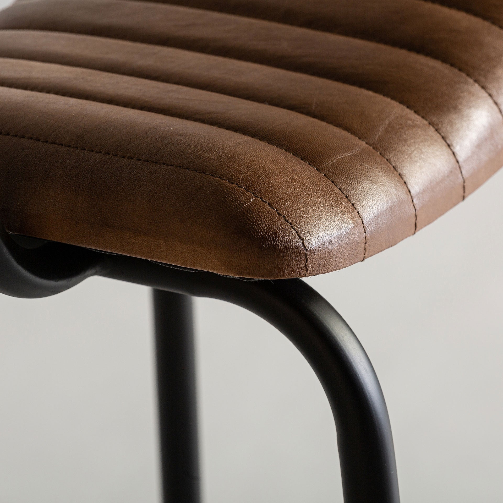 Chadron Iron Stool - Maison Rêves UK