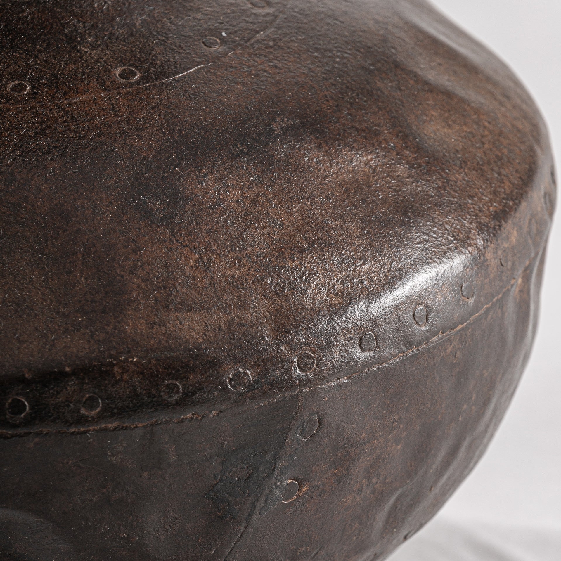 Mahe Iron Vase - Maison Rêves UK