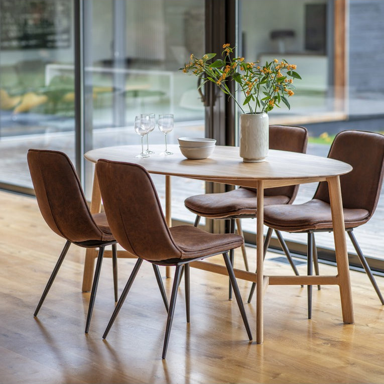 Modera Oval Solid Oak Dining Table - Maison Rêves UK