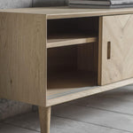 Astley Oak Media Unit - Maison Rêves UK