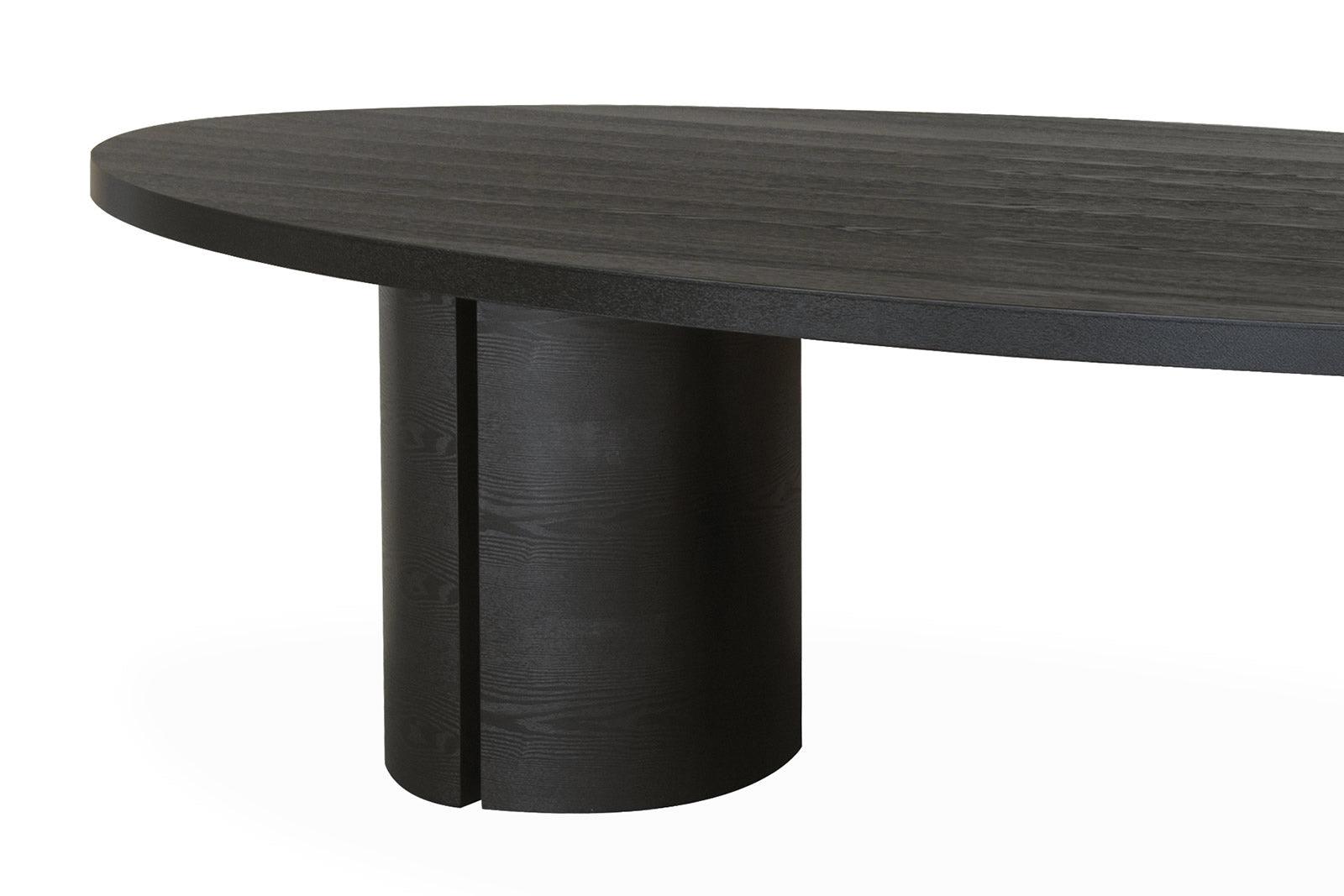 Lugano Textured Dark Oak Dining Table by Berkeley Designs - Maison Rêves UK