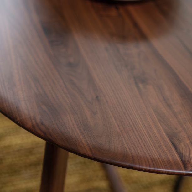 Modera Oval Solid Oak Dining Table Walnut - Maison Rêves UK