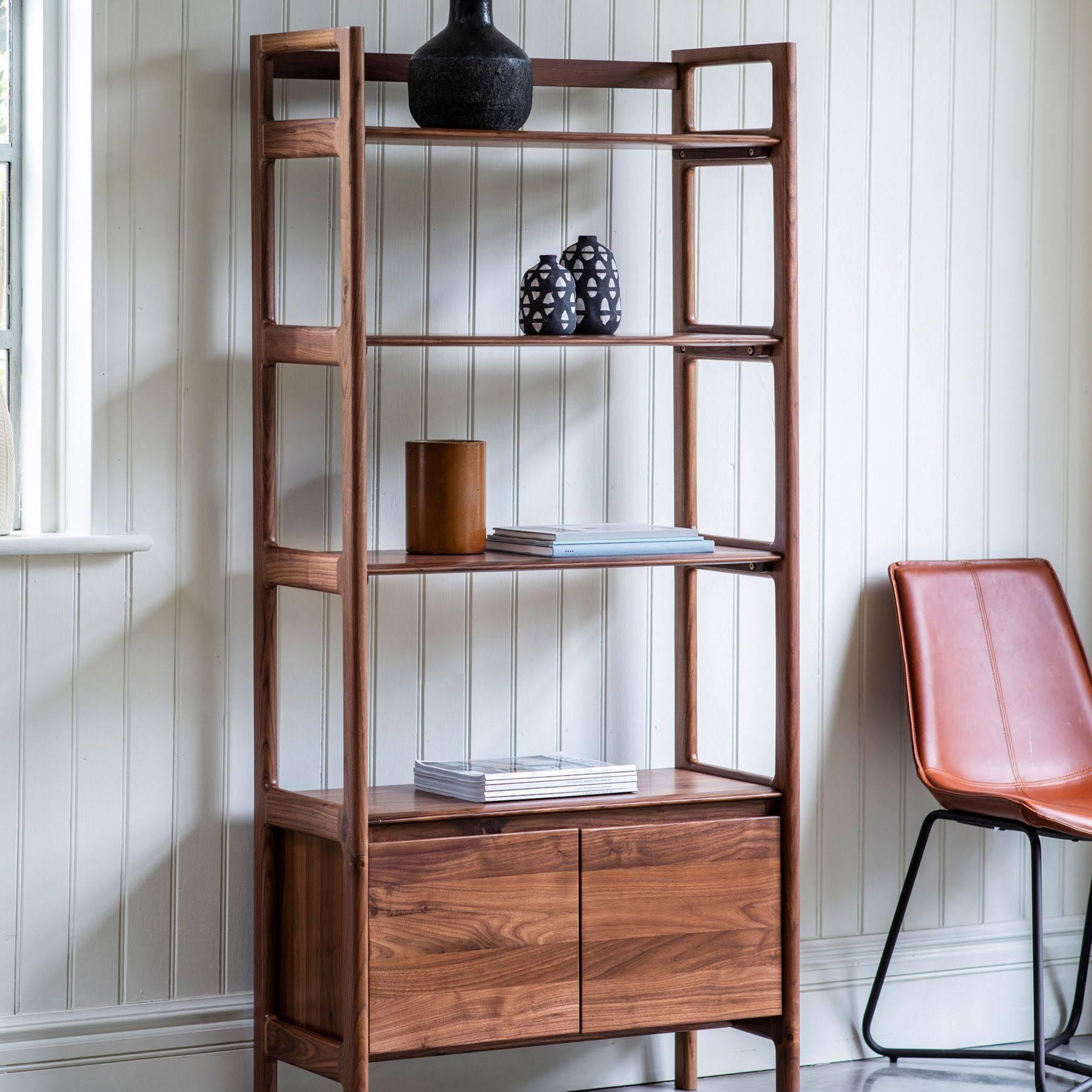 Modera Open Solid Oak Display Walnut - Maison Rêves UK